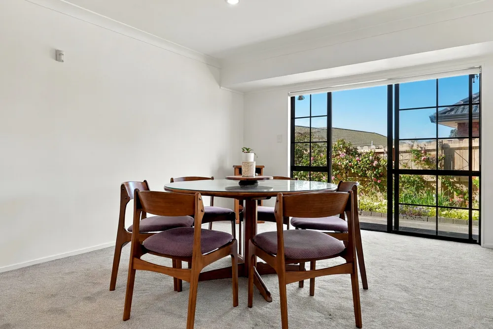 Photos of 3 Eiger Place
