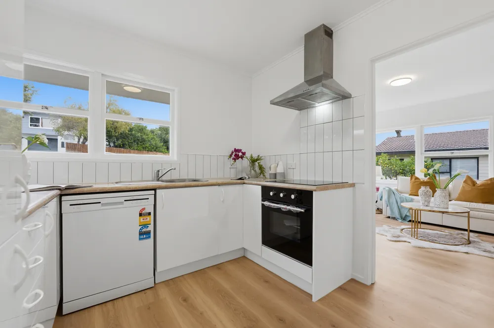 Photos of 2/5 Eban Avenue