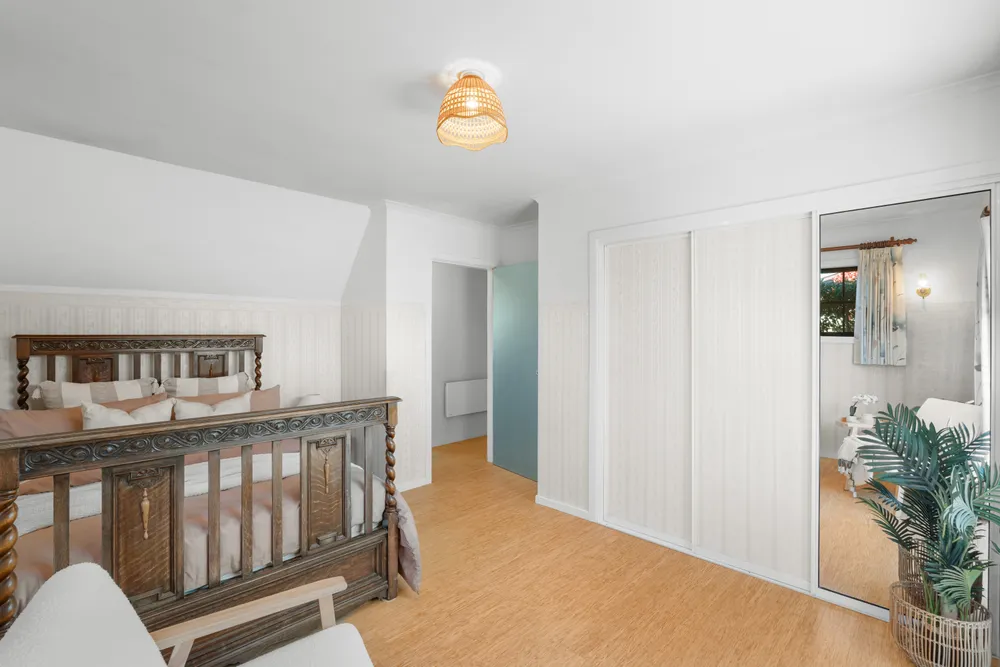 Photos of 100A Studholme Street