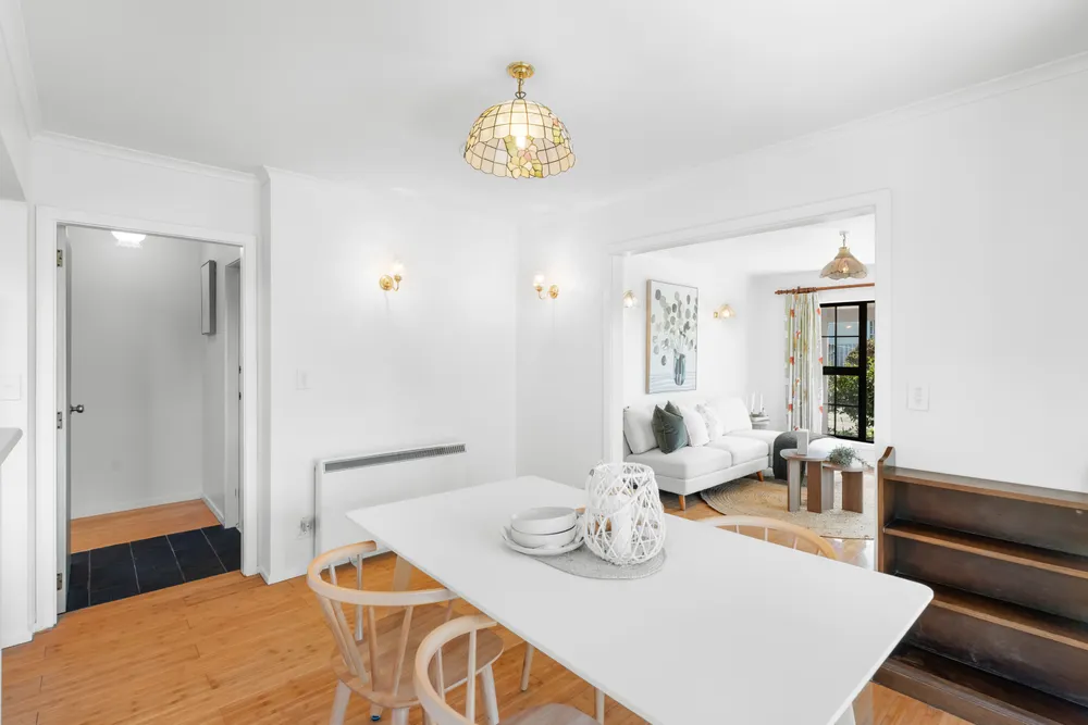 Photos of 100A Studholme Street