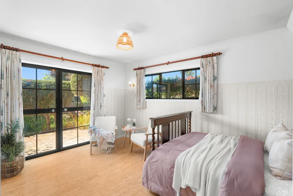 Photos of 100A Studholme Street