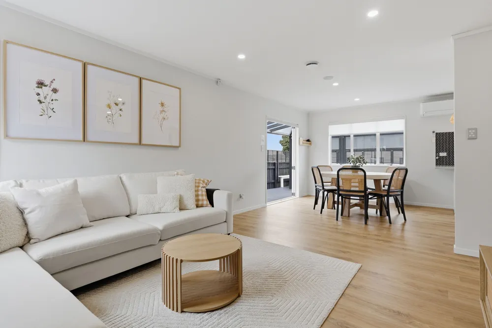 Photos of 782B Sandringham Road Extension