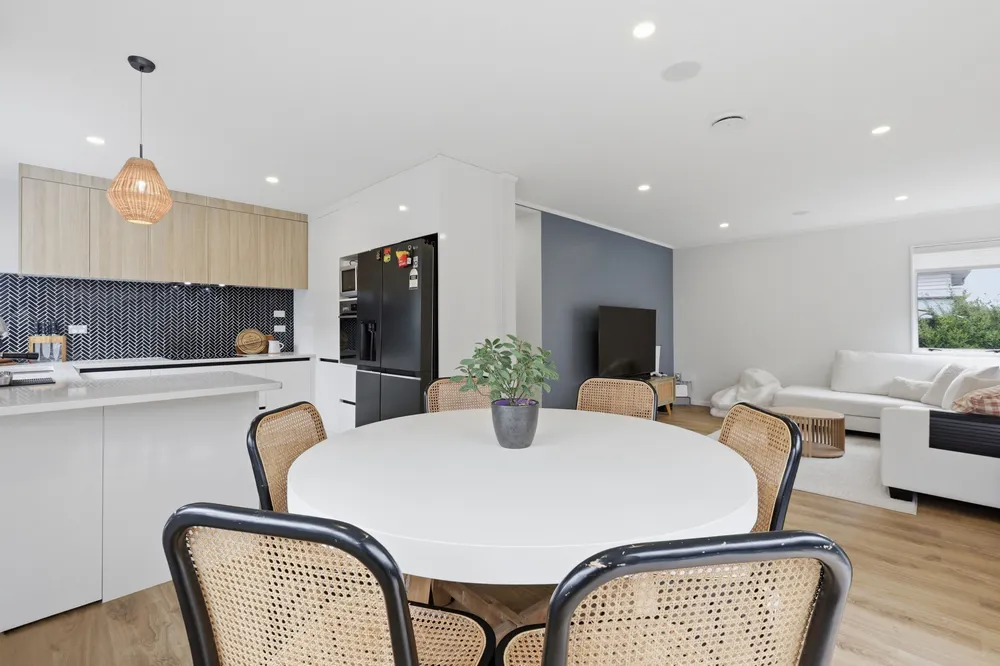 Photos of 782B Sandringham Road Extension