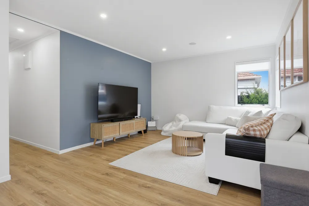 Photos of 782B Sandringham Road Extension