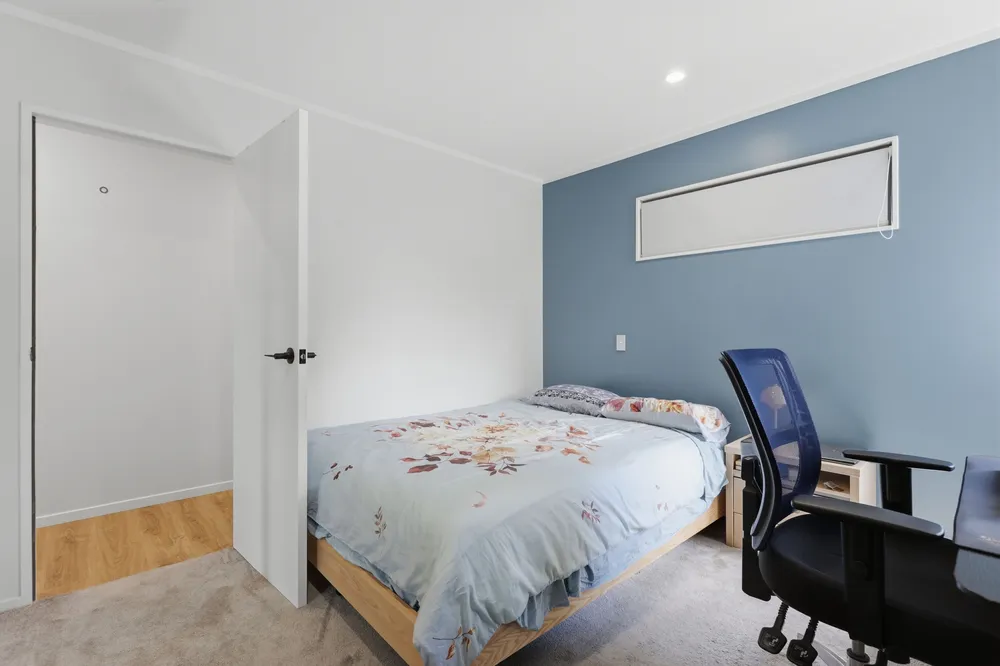 Photos of 782B Sandringham Road Extension