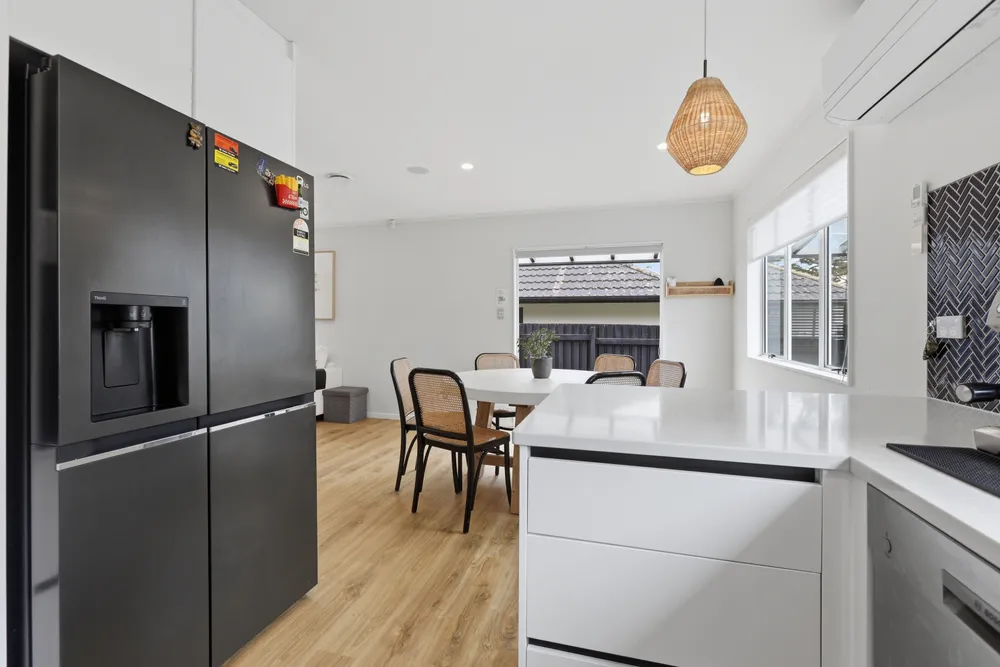 Photos of 782B Sandringham Road Extension