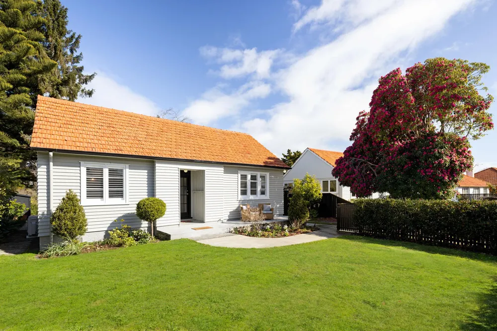 Photos of 60 Jellicoe Drive