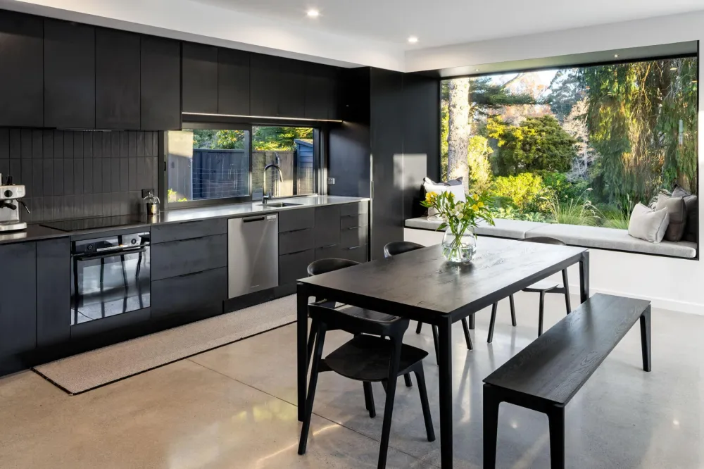 Photos of 60 Jellicoe Drive