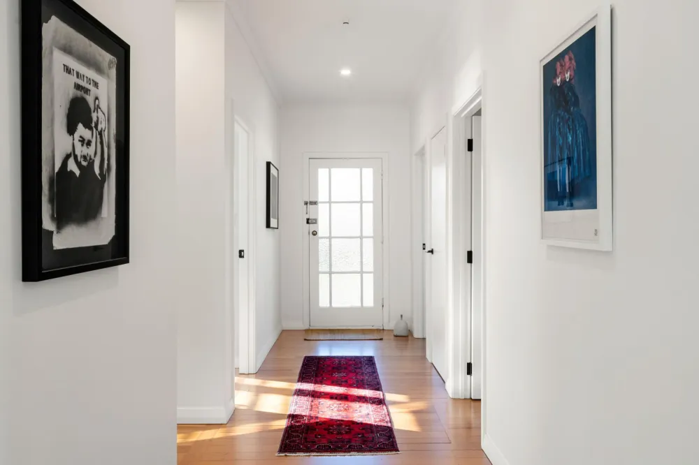 Photos of 60 Jellicoe Drive