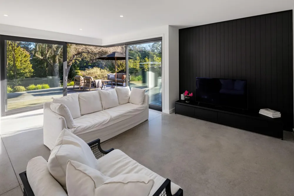 Photos of 60 Jellicoe Drive