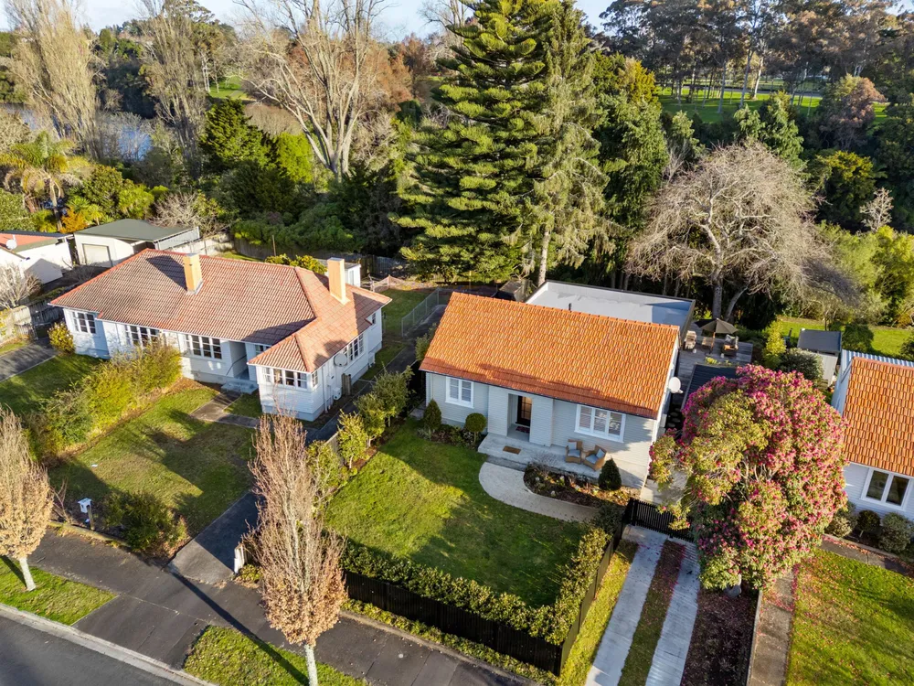 Photos of 60 Jellicoe Drive