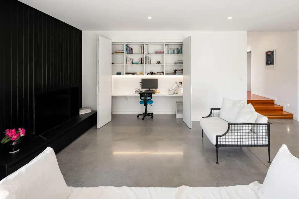 Photos of 60 Jellicoe Drive