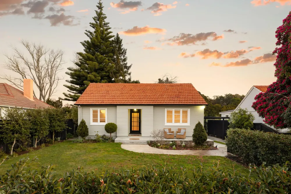 Photos of 60 Jellicoe Drive