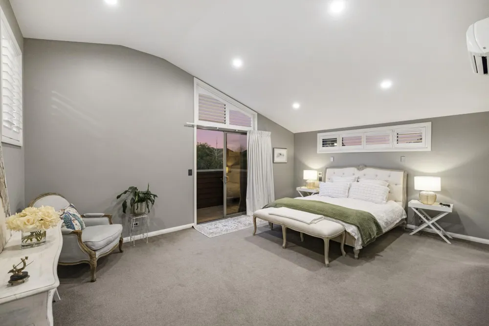 Photos of 23 Contour Avenue