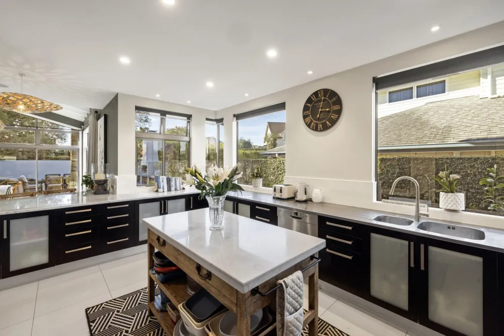 Photos of 23 Contour Avenue