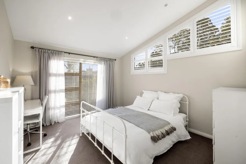 Photos of 23 Contour Avenue