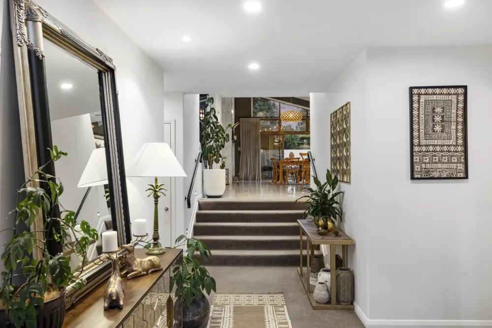 Photos of 23 Contour Avenue