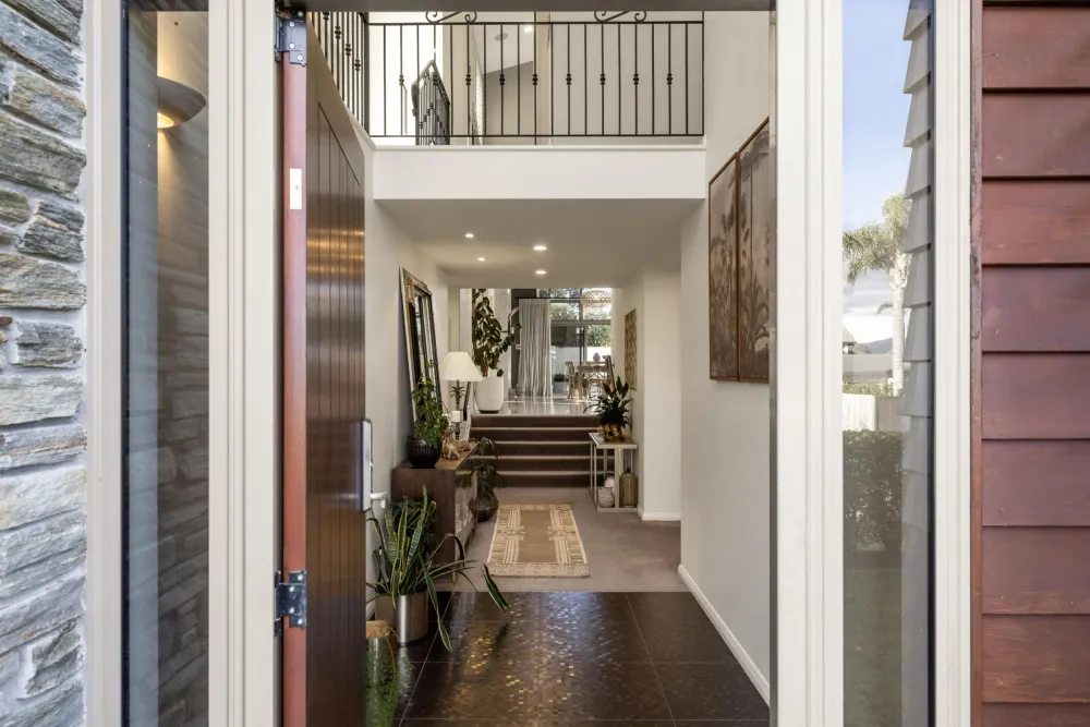 Photos of 23 Contour Avenue