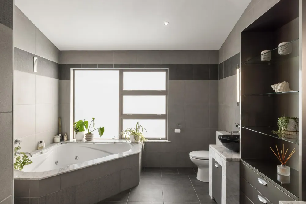 Photos of 23 Contour Avenue