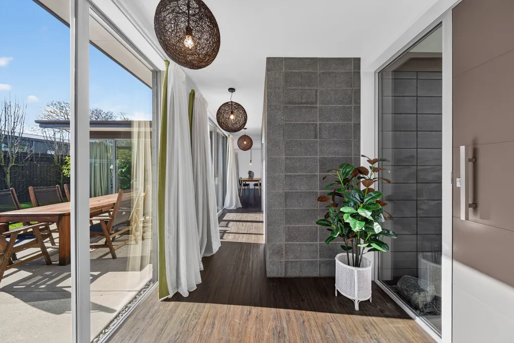 Photos of 15A Ensors Road