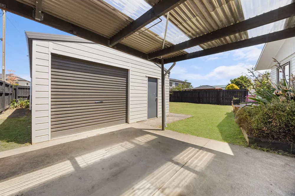 Photos of 90 Buckland Road