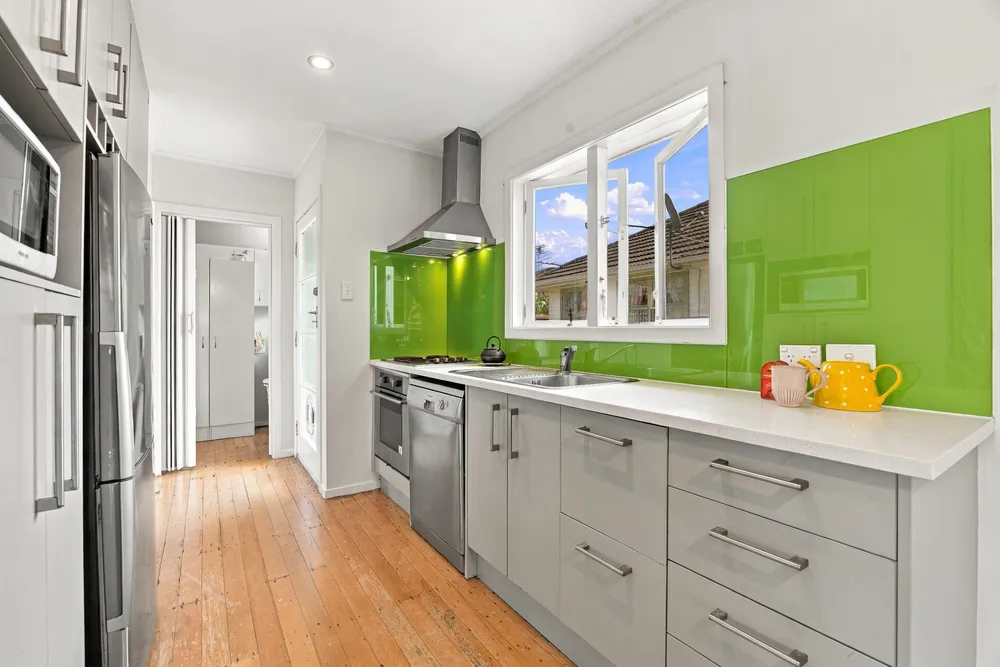 Photos of 90 Buckland Road