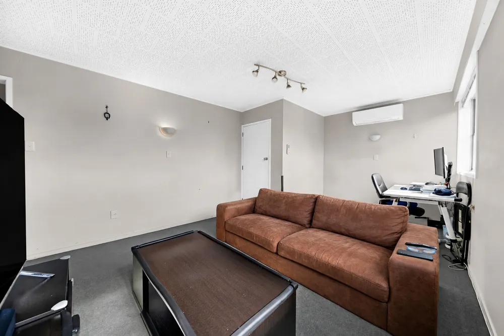 Photos of 8 Goad Crescent