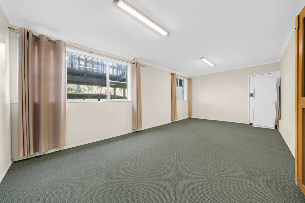 Photos of 8 Goad Crescent