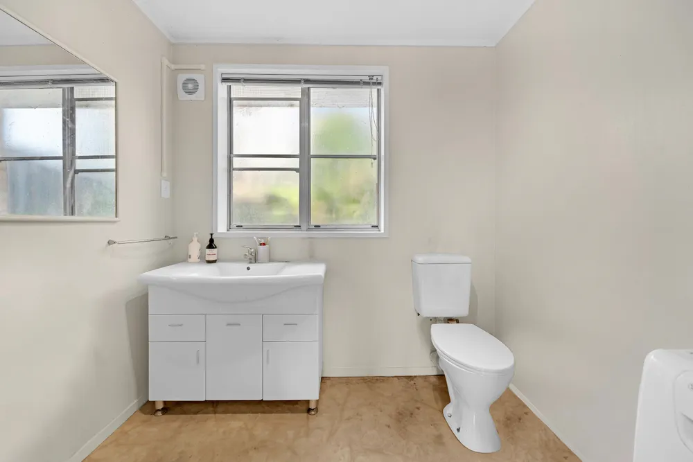 Photos of 8 Goad Crescent