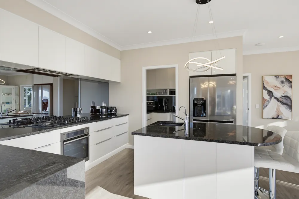 Photos of 145 Endeavour Drive