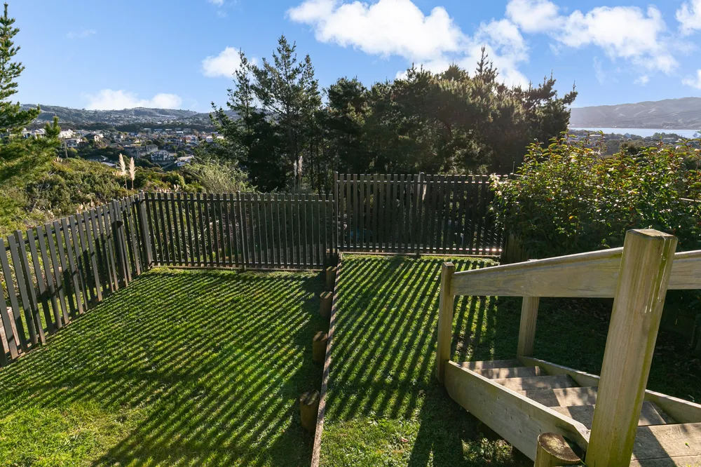 Photos of 145 Endeavour Drive