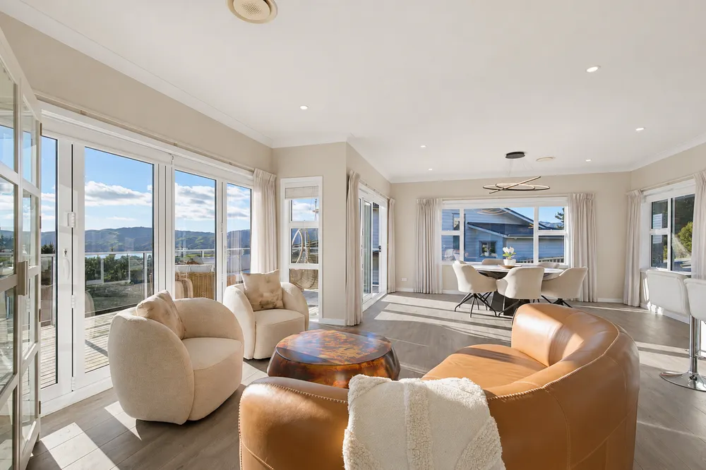 Photos of 145 Endeavour Drive