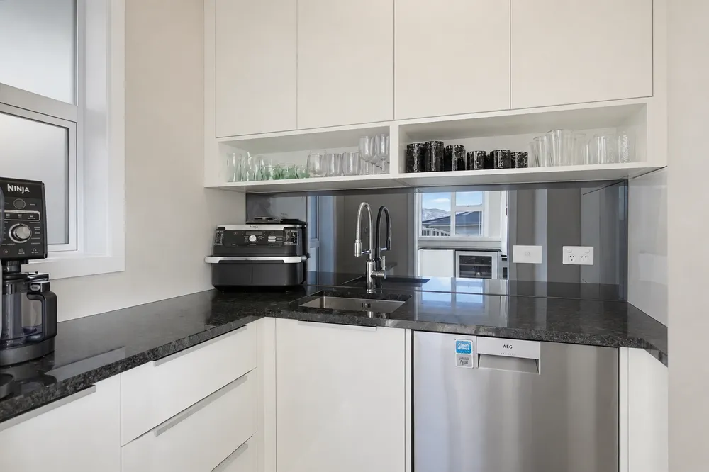 Photos of 145 Endeavour Drive