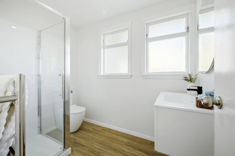 Photos of 14 Ealing Street