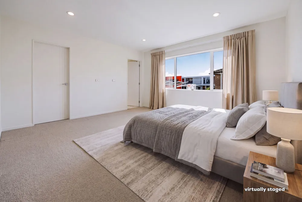 Photos of 10 Helianthus Avenue