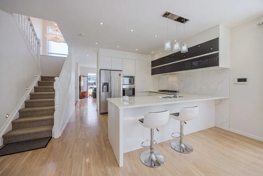 Photos of 10 Helianthus Avenue