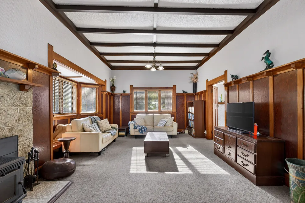Photos of 11 Burns Road