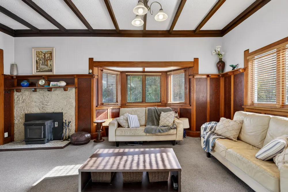 Photos of 11 Burns Road