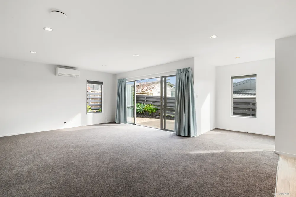 Photos of 30A Helvetia Road