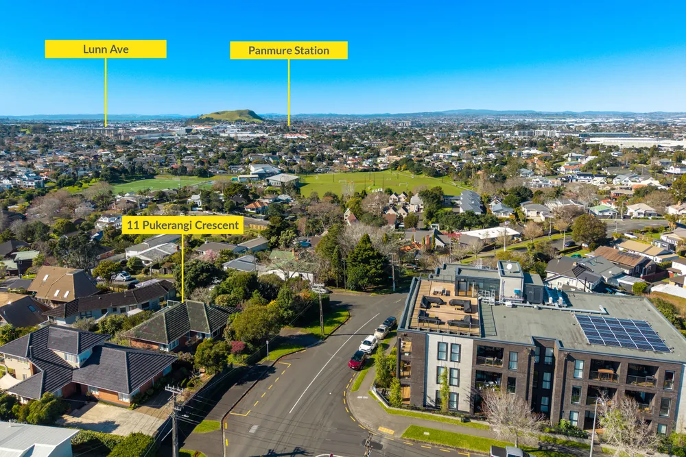 Photos of 11 Pukerangi Crescent