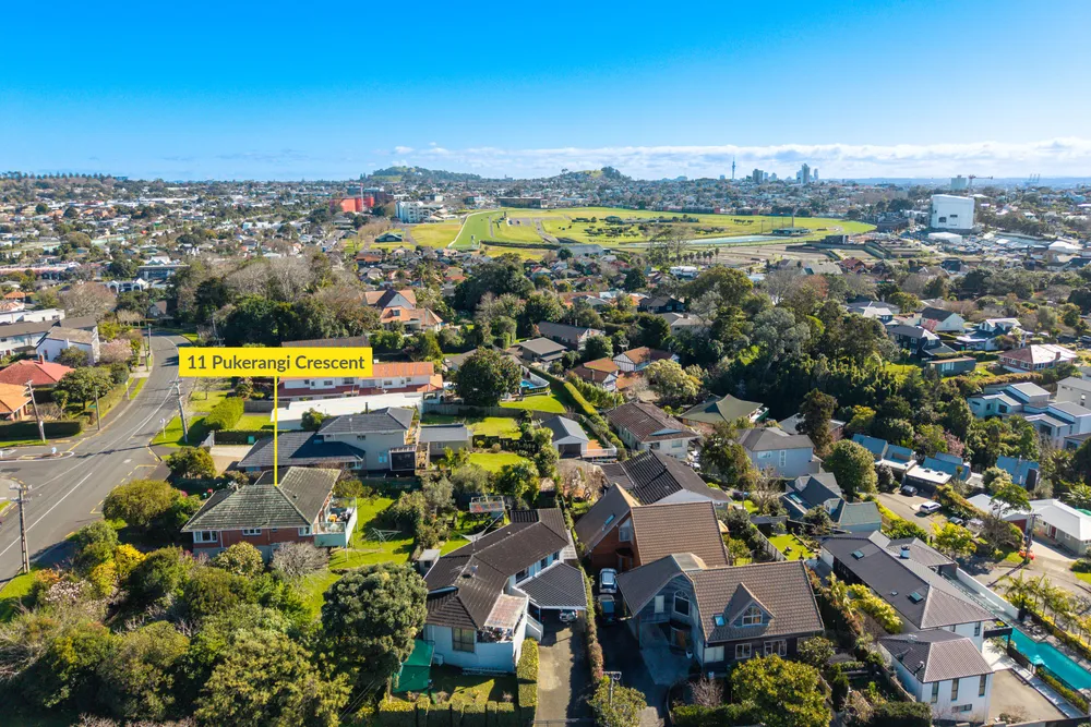 Photos of 11 Pukerangi Crescent