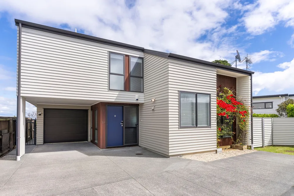 Photos of 31D Melling Street