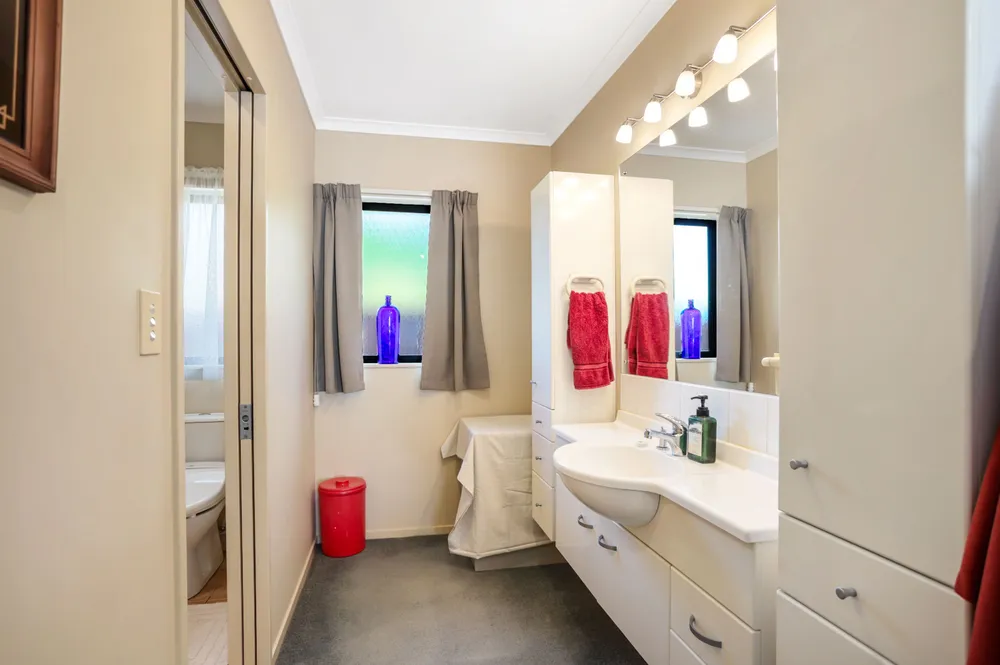 Photos of 122 Parker Road