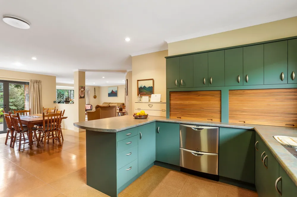 Photos of 122 Parker Road