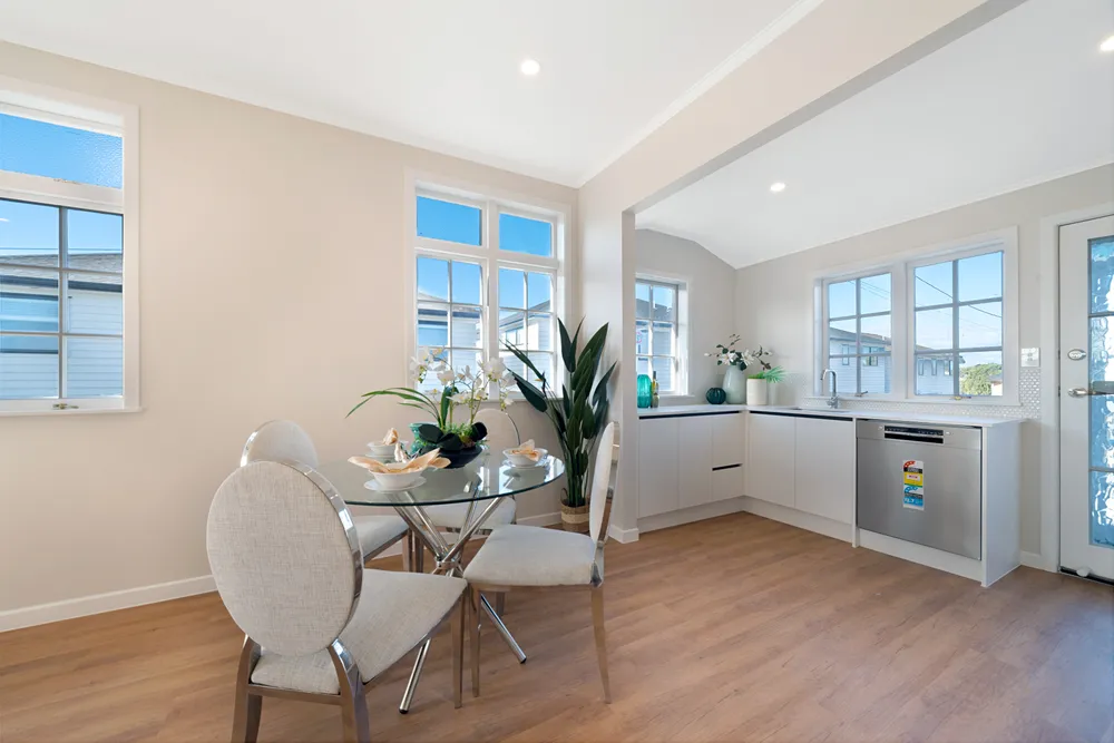 Photos of 116 Hutchinson Avenue