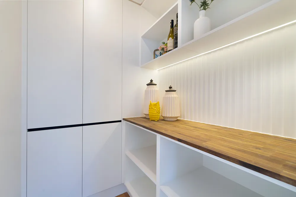 Photos of 116 Hutchinson Avenue