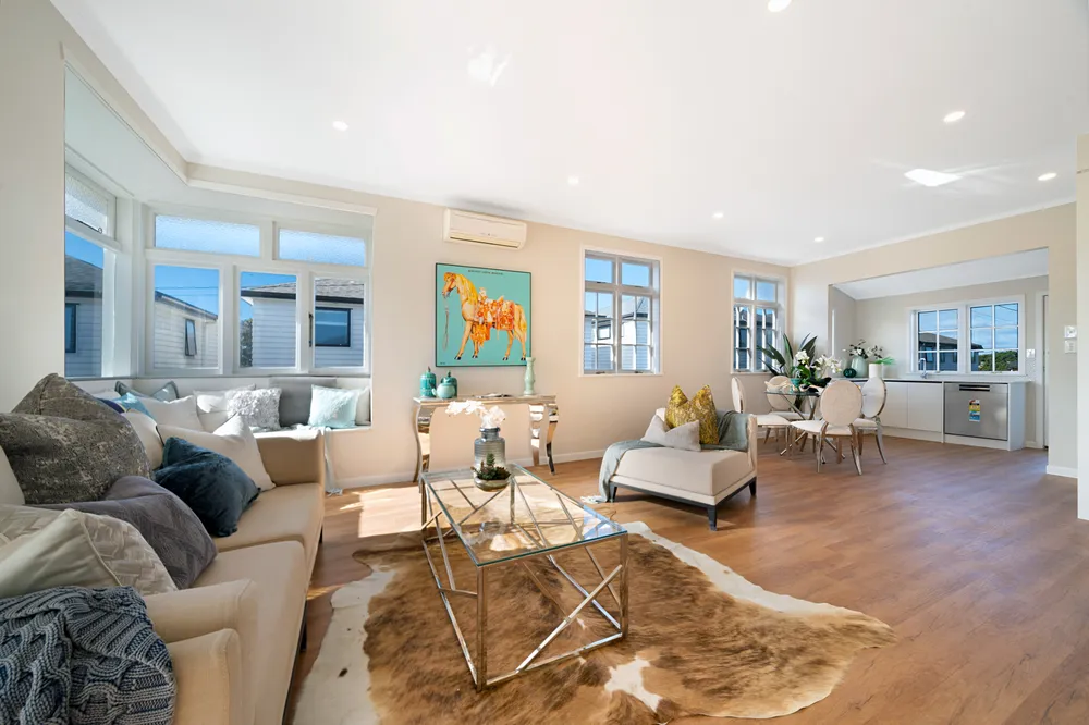 Photos of 116 Hutchinson Avenue