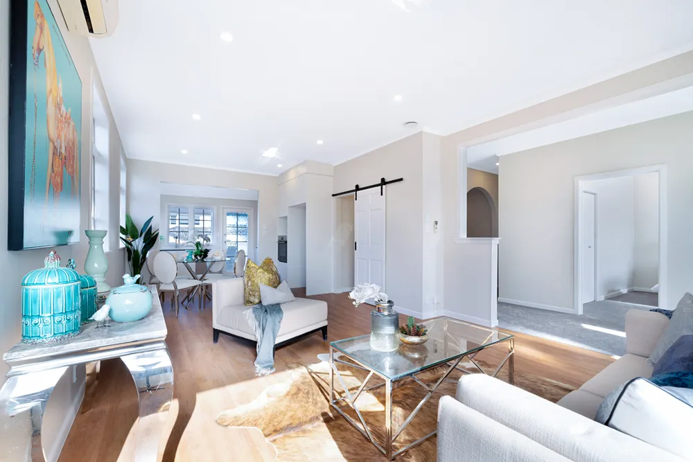 Photos of 116 Hutchinson Avenue