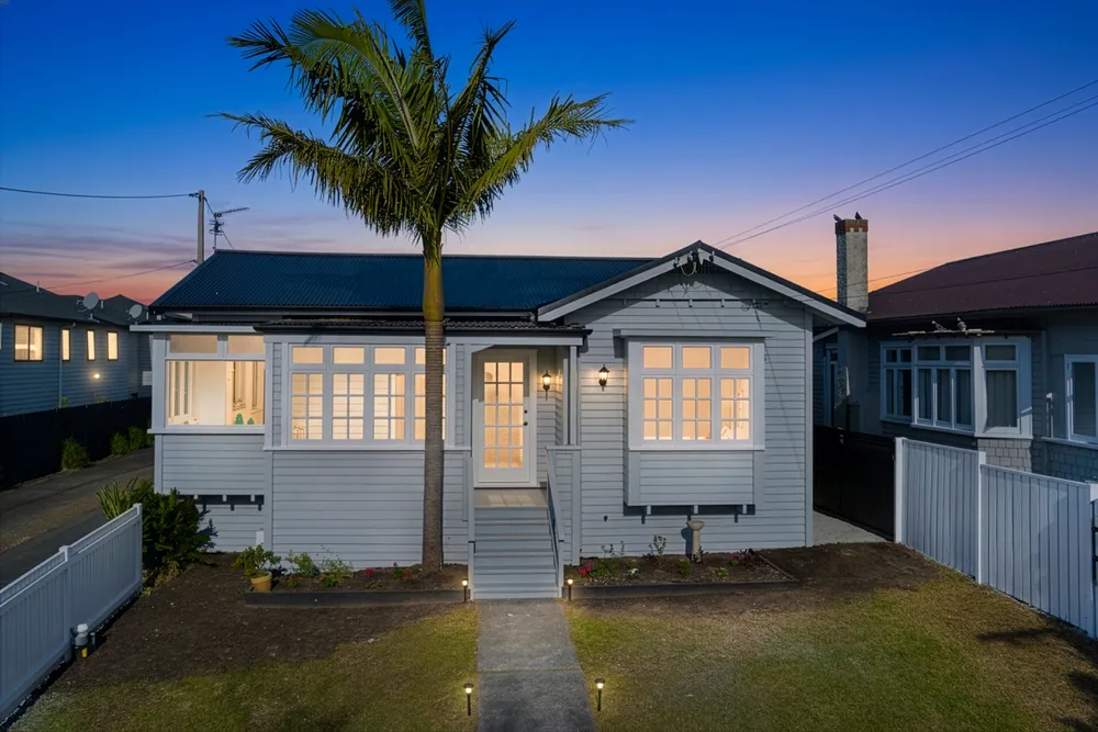 Photos of 116 Hutchinson Avenue