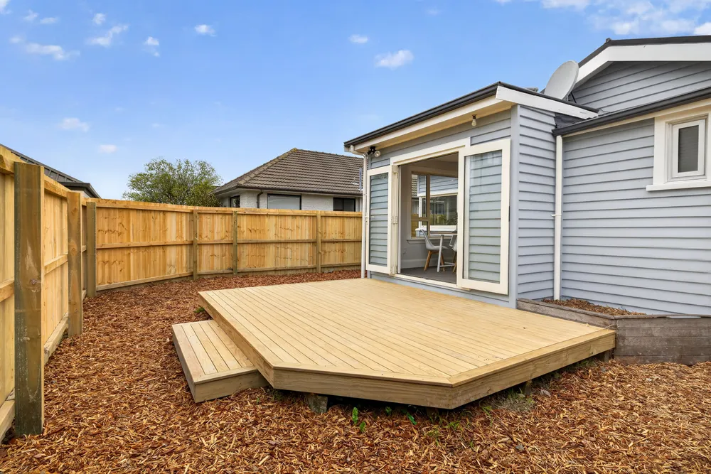 Photos of 37 Frankleigh Street